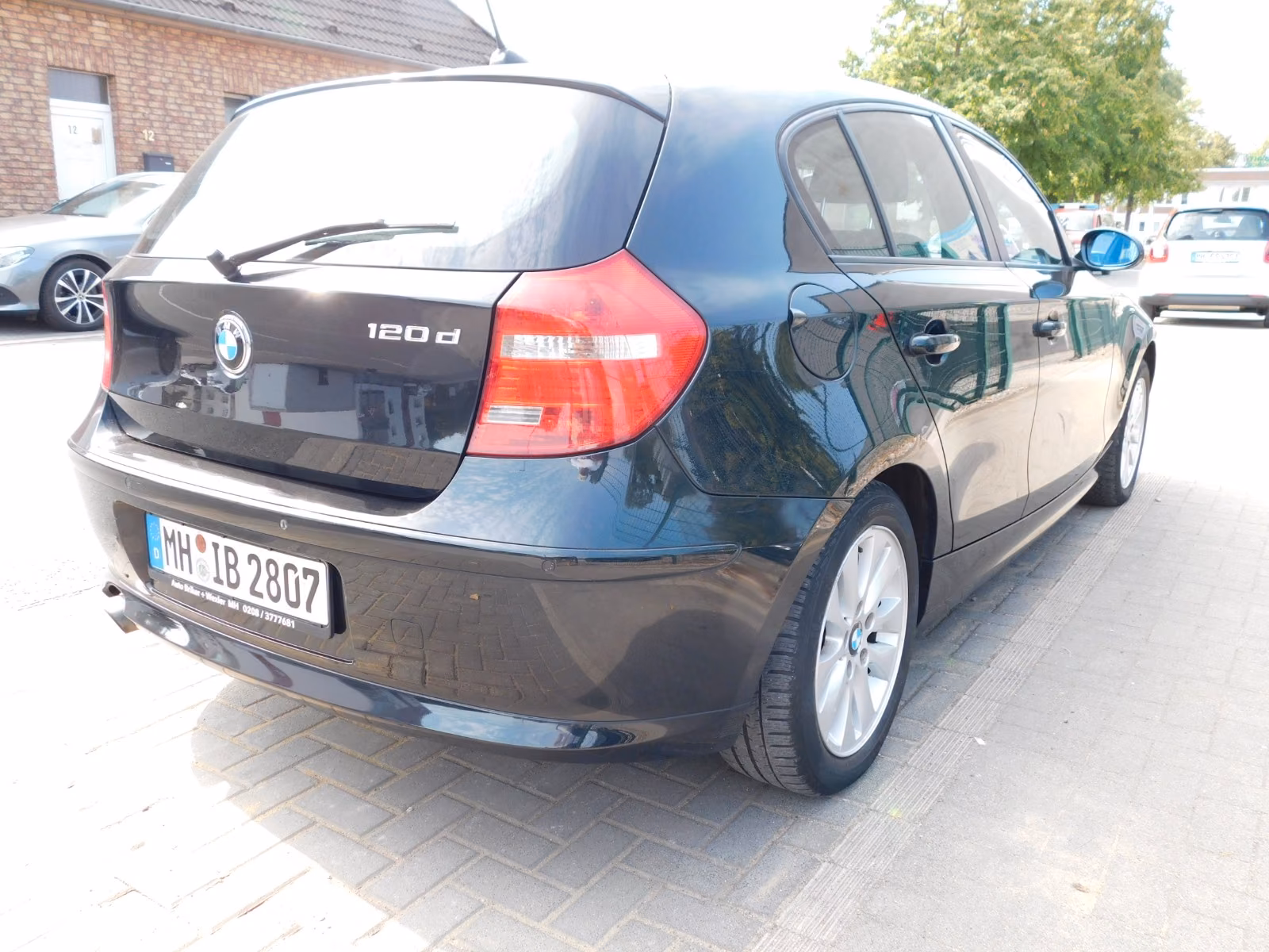 BMW 1 Limousine 120 d/Navi/SSD/ALU/PDC