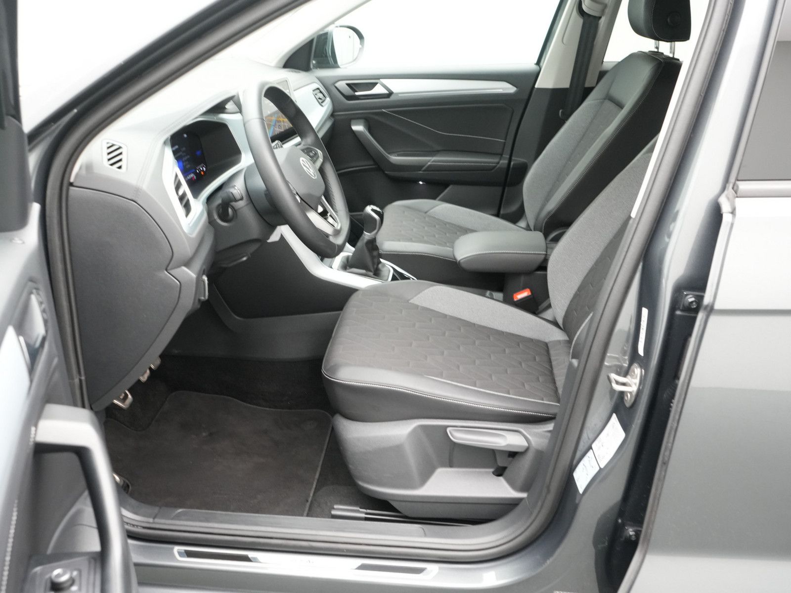 Volkswagen T-Roc - Bild 13