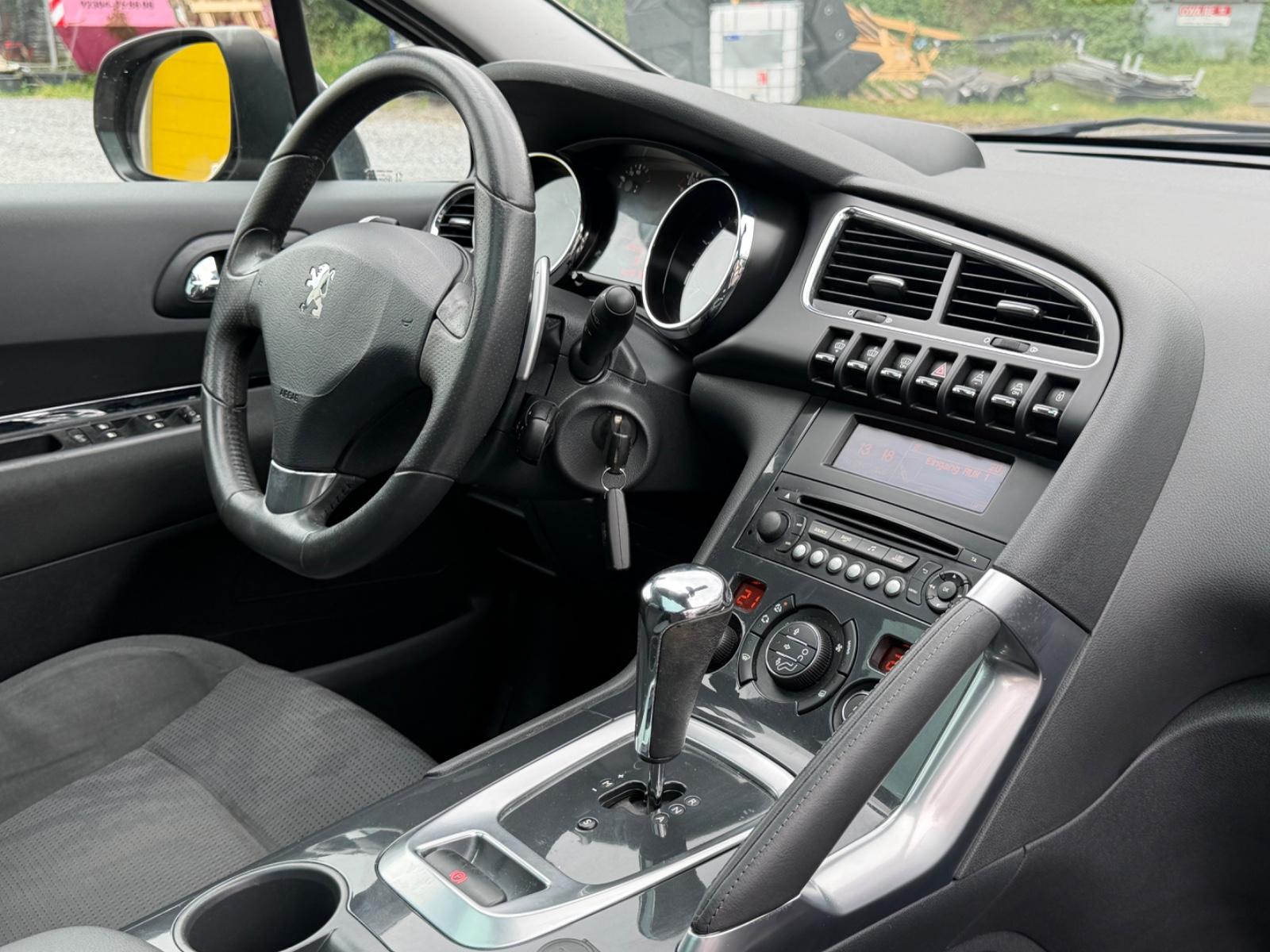Peugeot 3008 1.6 HDI Allure Automatik Panorama Tempomat