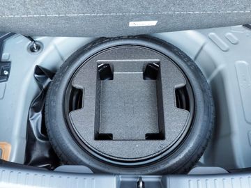 Bild 25 Toyota Yaris Hybrid Style,PDC v+h,Kamera,LED