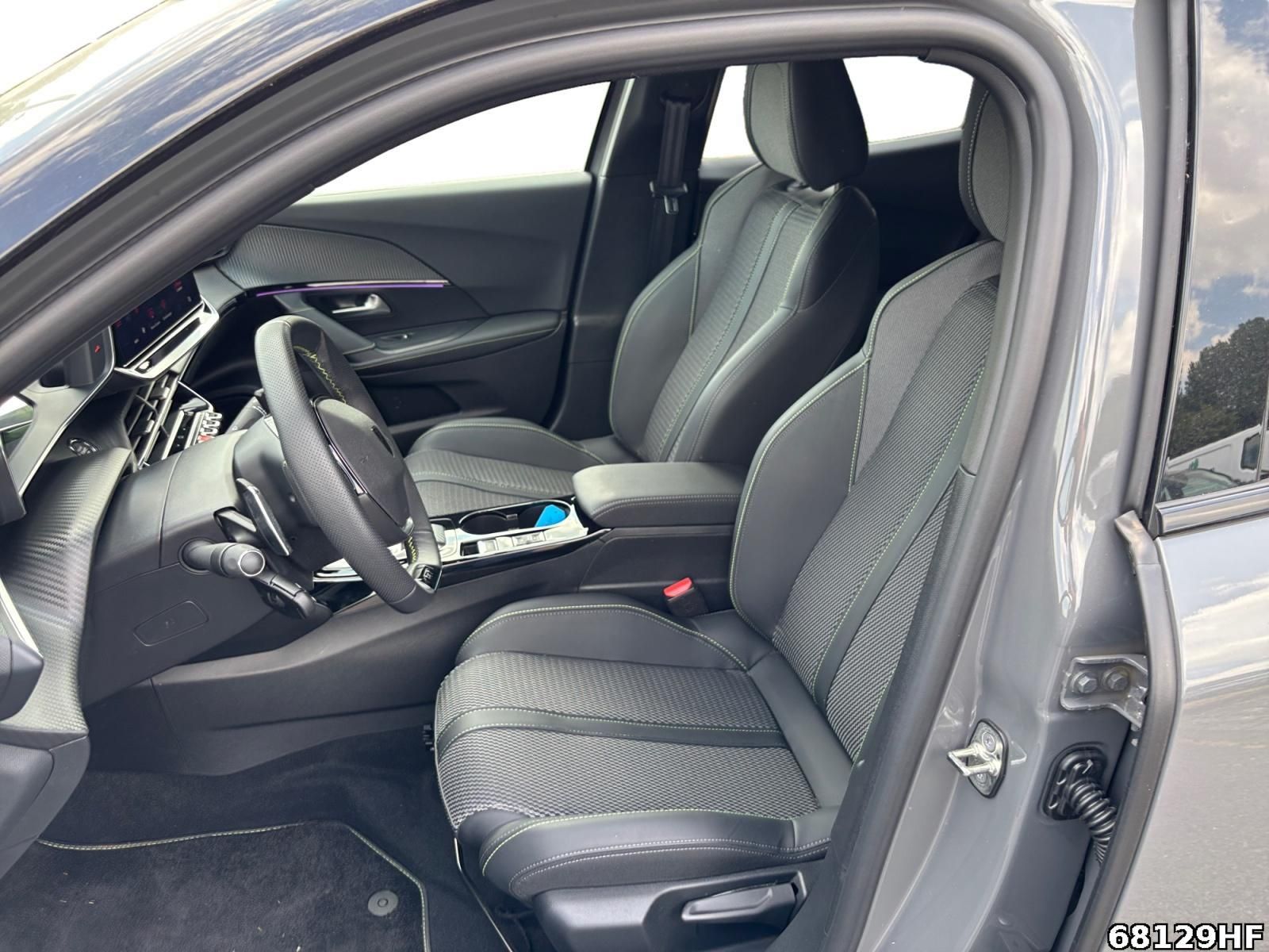 Fahrzeugabbildung Peugeot 2008 GT