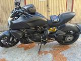 Ducati Diavel 1260 - Dark Stealth - TÜV neu  - DUCATI DIAVEL 1260