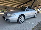 Audi S4 2.7 quattro 2.Hand Originalzustand! - Audi S4 aus 2000