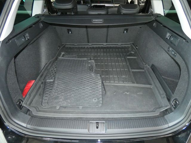 Passat Variant 2.0 TDI Elegance AHK NAVI MATRIX