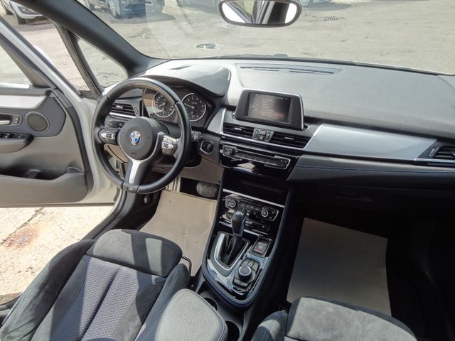 Fahrzeugabbildung BMW 218 Active Tourer/M-Paket/2.Hd/TopZustand/