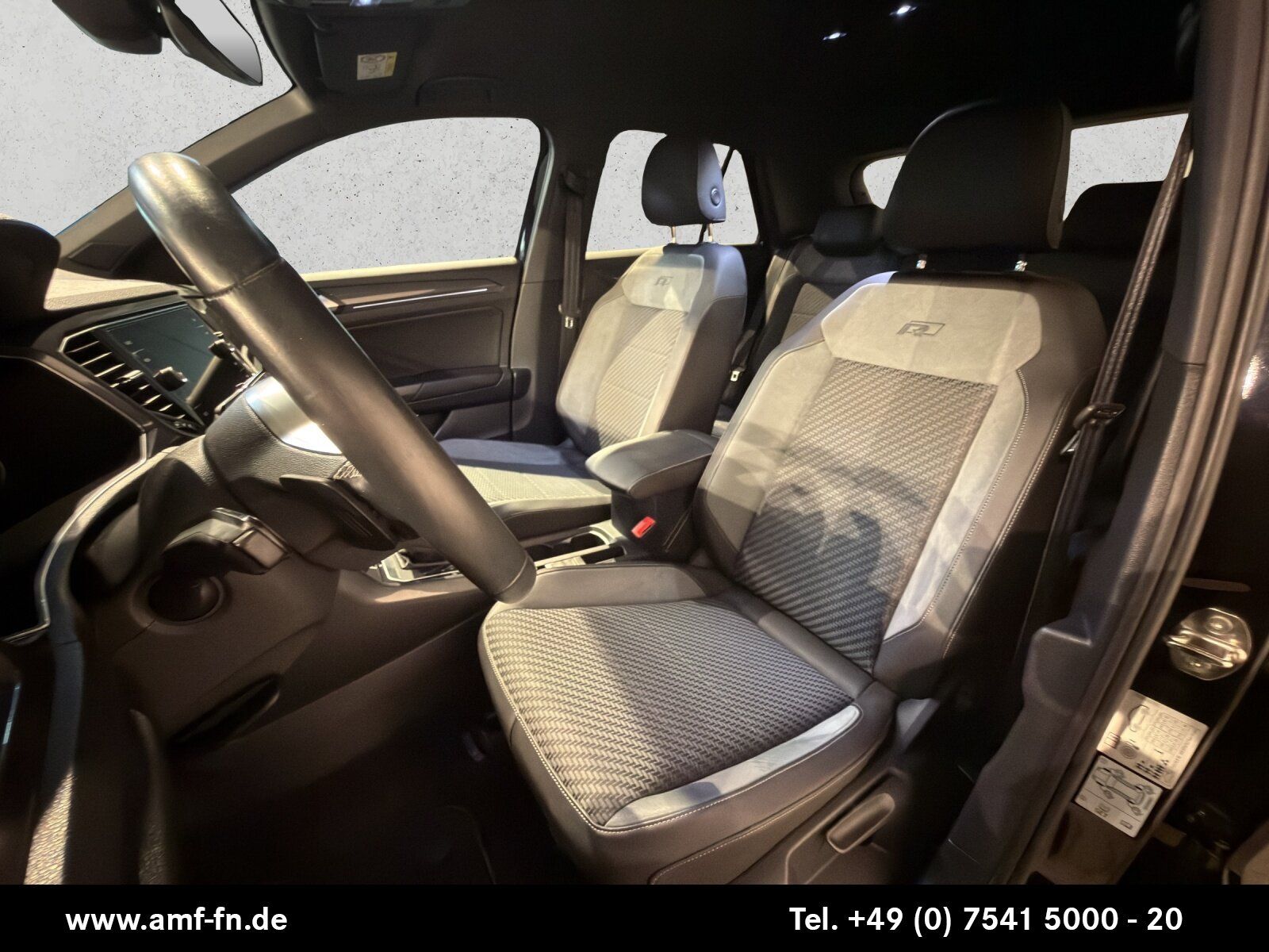 T-ROC 1.5TSI DSG R-LINE | LED | NAV | RFK | KESS