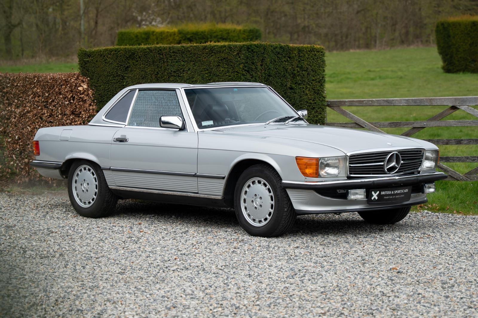 Mercedes-Benz SL 560 - Great History & Just Serviced