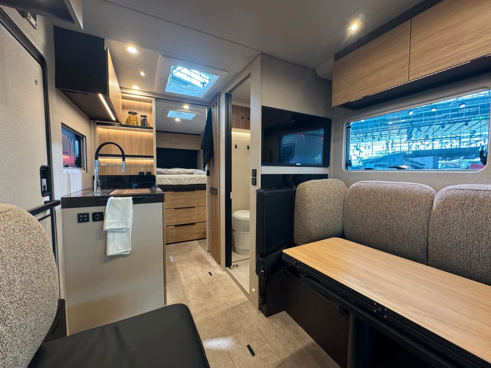 Fahrzeugabbildung Bürstner Signature SFT 7.5 NEUHEIT MODELL 2026!