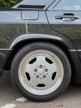 Mercedes-Benz 190 - Mercedes-Benz 190 mit Benzin-Antrieb: Limousine, mit Klimaanlage