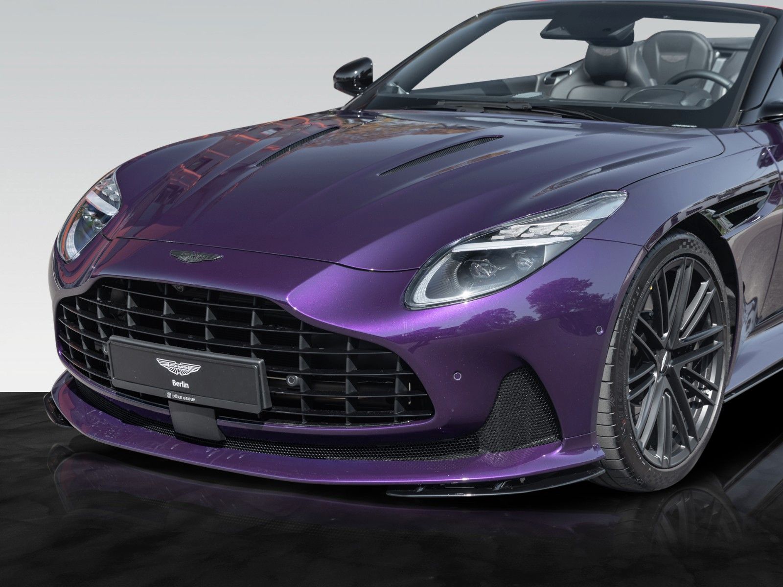 Aston Martin DB12 Volante | Storm Purple | Bowers&Wilkins foto 14