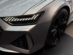 AUDI RS6 4.0 TFSI*PANO*B&O*HEADUP*AHK*STANDHEIZUNG*