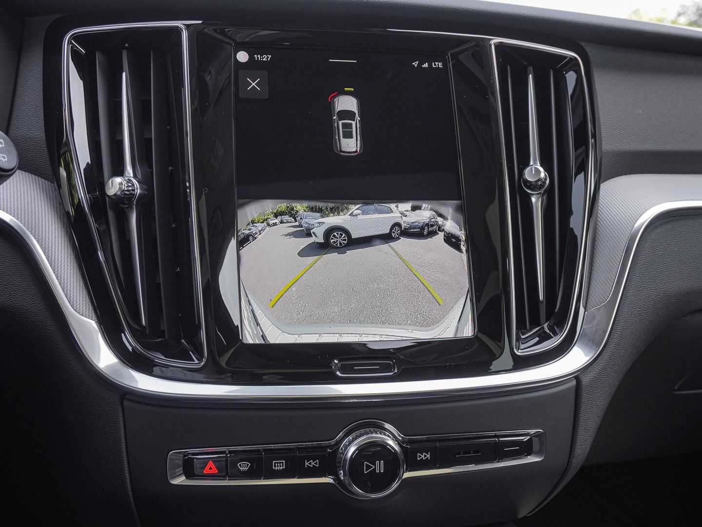 Volvo V60 Cross Country B4 D AWD Plus Bright STANDHZG foto 14
