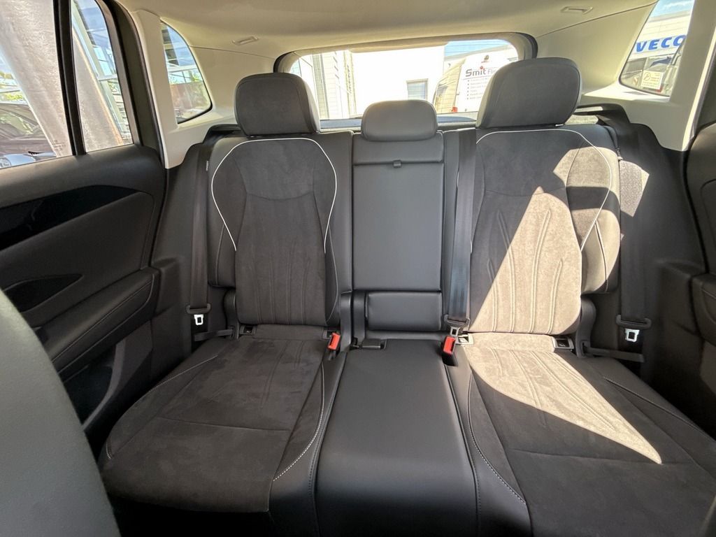 Volkswagen Tiguan 2.0 TDI Elegance MASSAGE ACC AHK foto 24