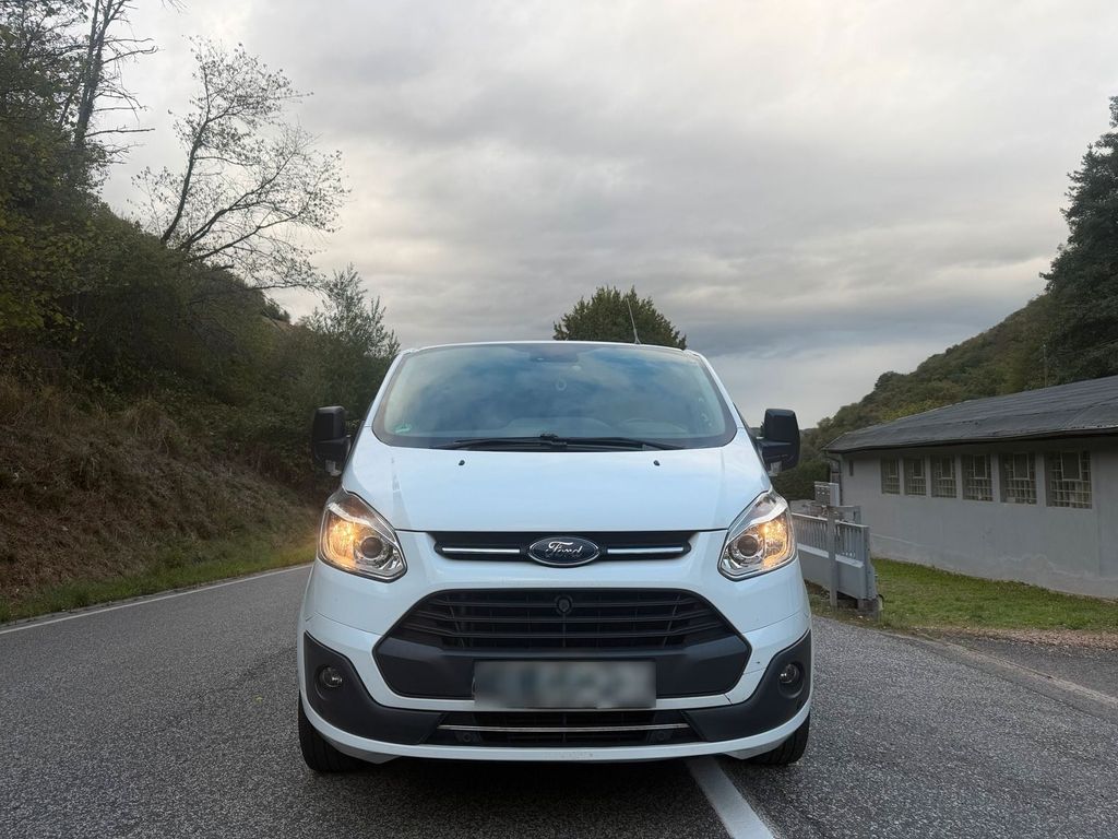 Image of Ford Transit Custom
