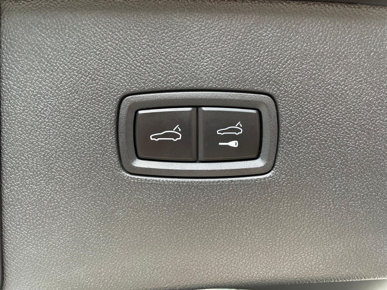 Fahrzeugabbildung Porsche Cayenne GTS Coupé Leichtbau|ACC|HUD|PASM|3.Displ