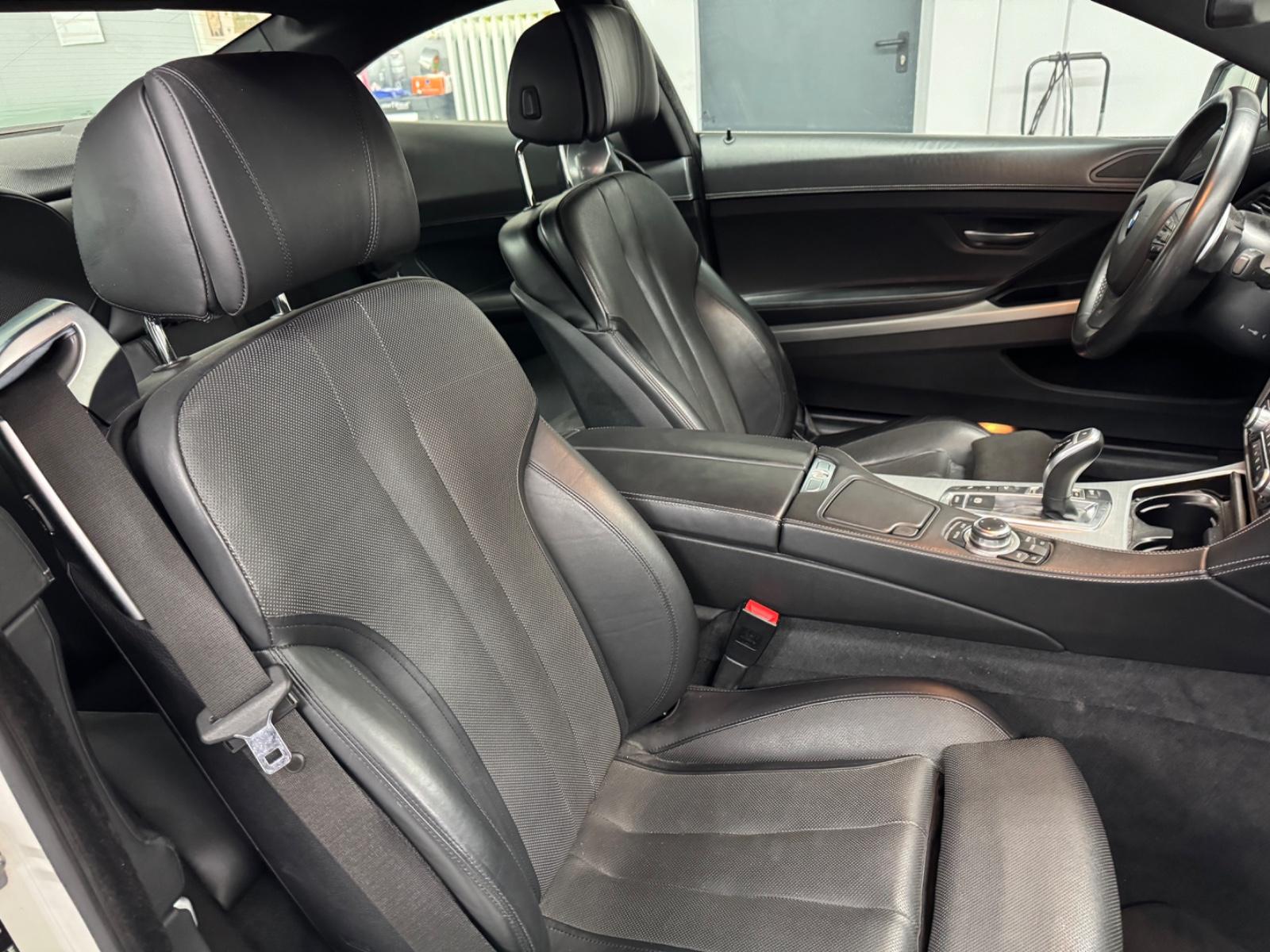 BMW 650 i xDrive Coupé V8 408 ch – Pack M – Toit panoramique – Sièges confort ventilés et chauffants – HUD – Caméras 360°