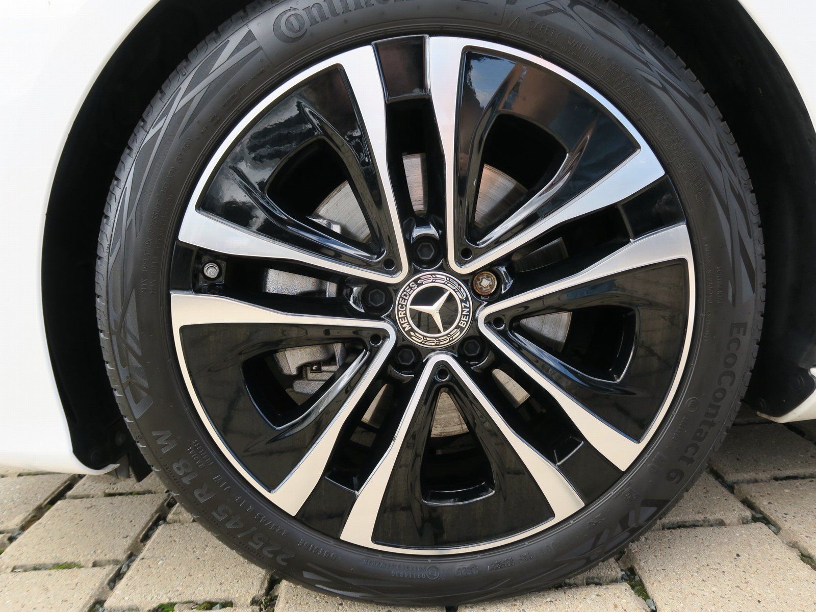 Mercedes-Benz CLA 180 Progressive Night-Paket Panorama Kamera foto 16