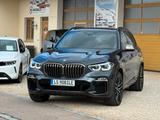 BMW X5 M50d 400PS Innovations-Paket Laser*Gestik*22' - graue BMW X5 M50