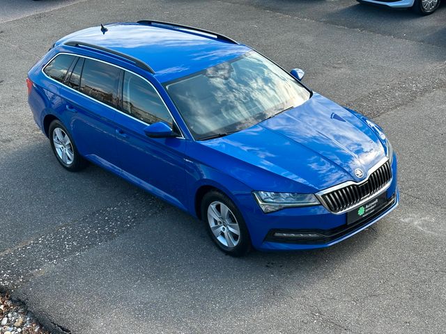 Skoda Superb Combi Ambition 2.0 TDI NAVI LED AHK VIR.