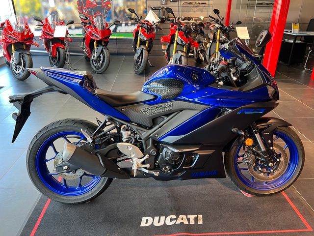 Yamaha YZF-R3  mit Quickshifter 