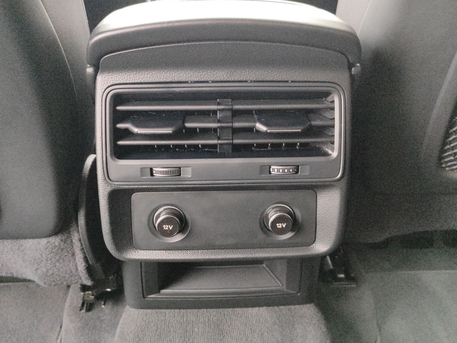 Fahrzeugabbildung Audi Q8 quattro*Navigation*SitzHZ*Apple*