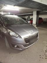 Peugeot 5008 1.6 Benzin  7 Sitze - Peugeot e-5008
