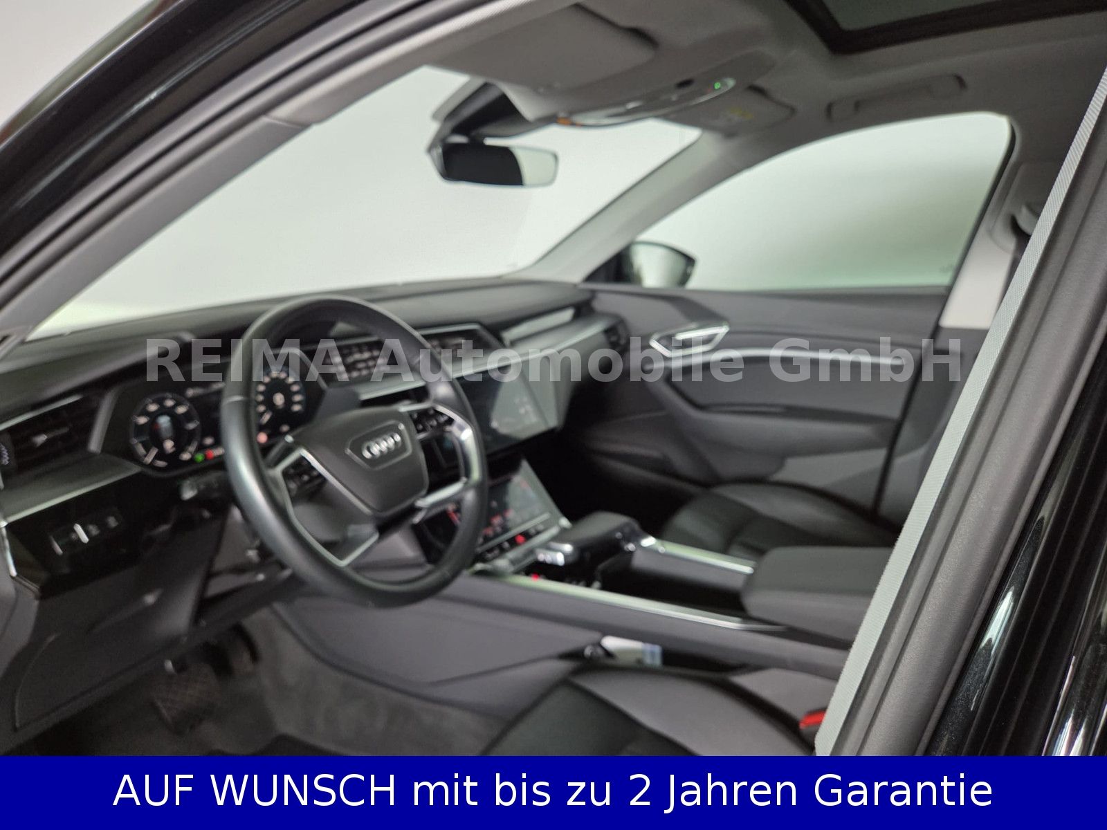 Fahrzeugabbildung Audi e-tron 50 quattro advanced, Pano, SOH 93,7%