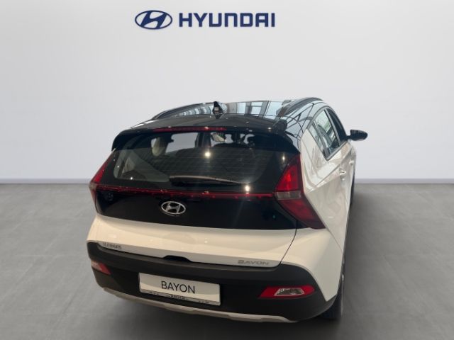 Fahrzeugabbildung Hyundai BAYON Trend 48V DCT 100 PS 1.0 17 Zoll Alu+Dachl