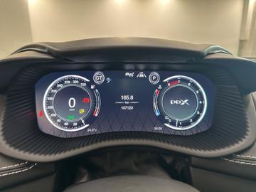 صورة 10 لـ 2021 Aston Martin DBX