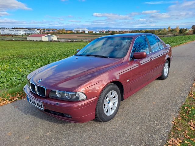 BMW 520i A -