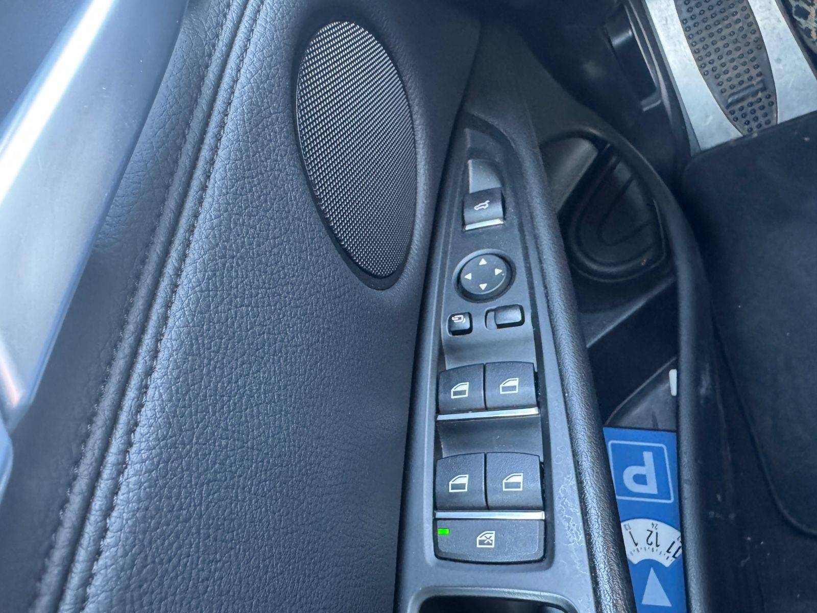 Fahrzeugabbildung BMW X6 xDrive 40 d M Paket HUD+LED+NAVI+Keyless