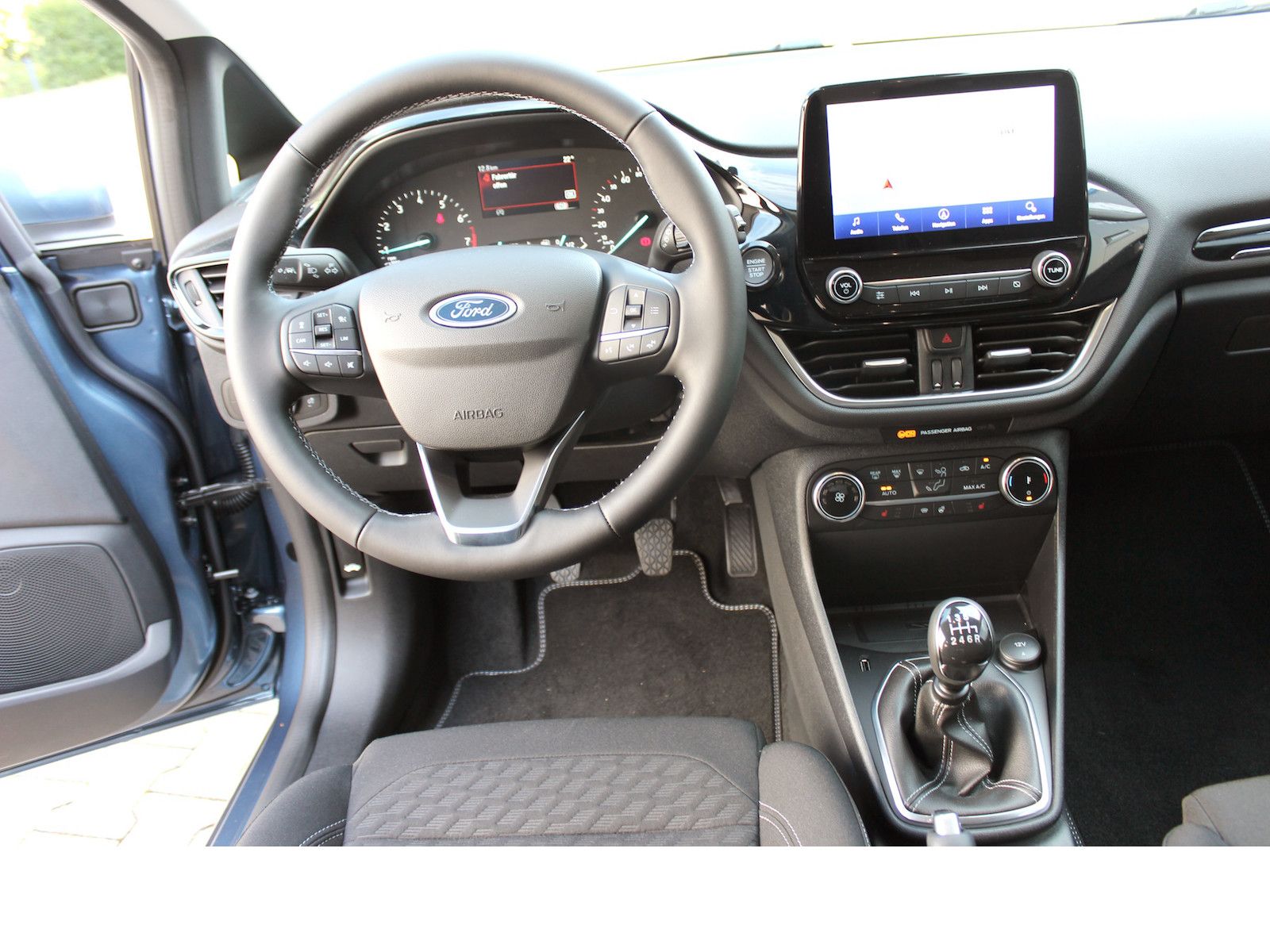 Fahrzeugabbildung Ford Fiesta Titanium