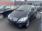 Mercedes-Benz A 180 Aut. Avantg. AHK, Einparkhilfe, Sitzheiz. - Mercedes-Benz A 180 Gebrauchtwagen in Kassel