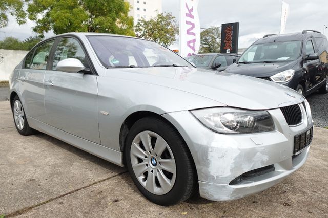 BMW 318 Baureihe 3 Lim. 318i 1 Hand+Rentnerfahrzeug+