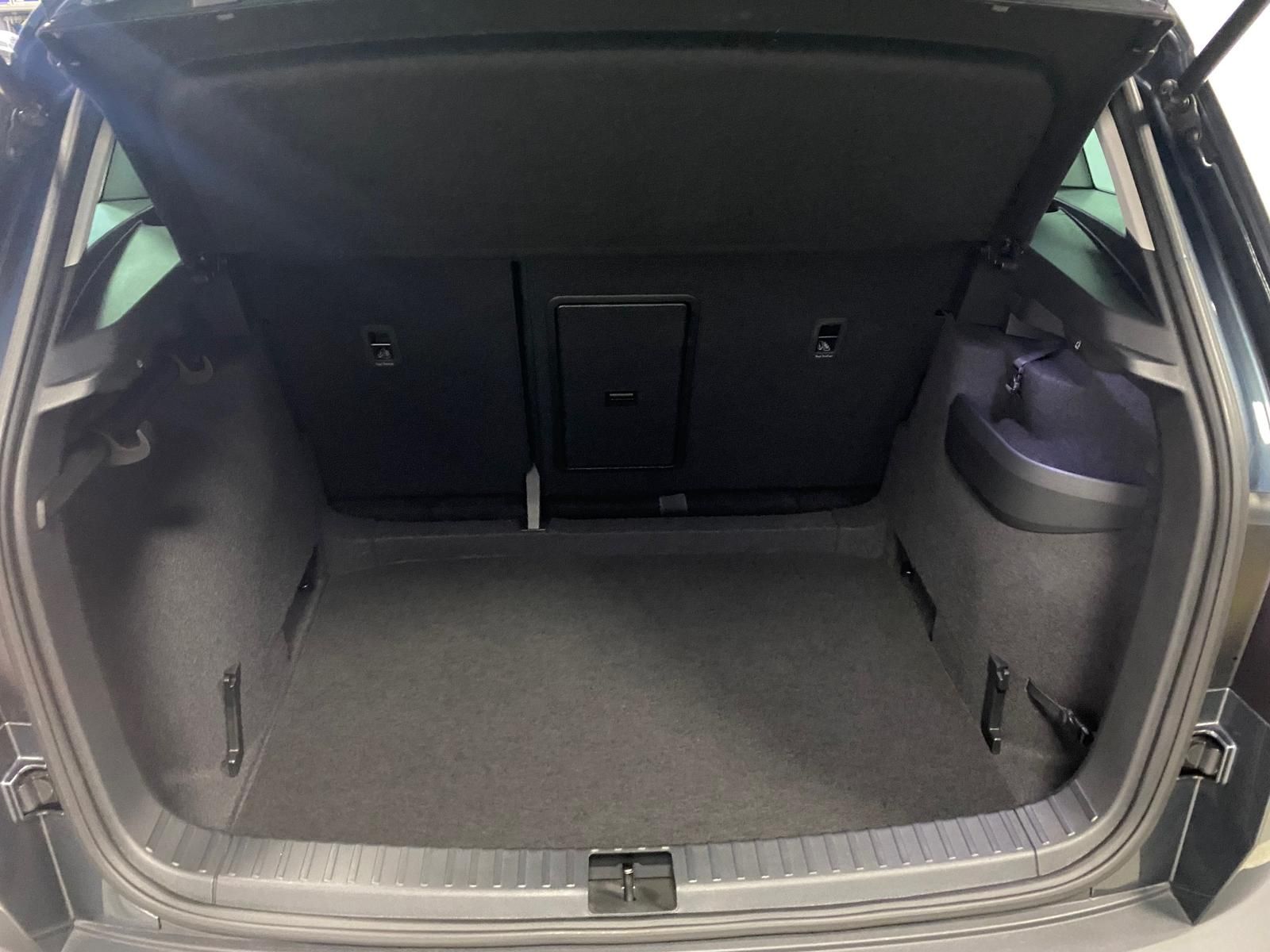 Fahrzeugabbildung SKODA Karoq 1.5 TSI +APP+KLIMA+ACC+RFK+PDC+NAVI+SITZHE