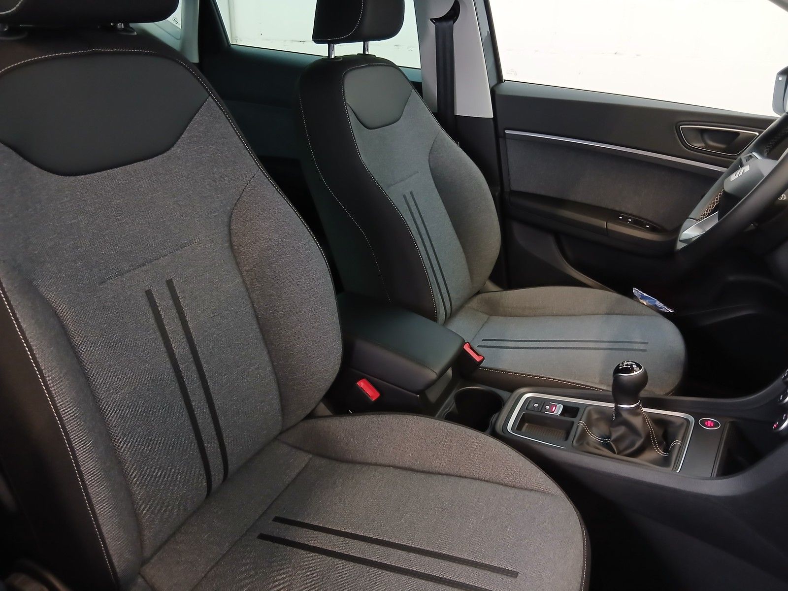 Fahrzeugabbildung SEAT Ateca Style 1.0 TSI +AHK +LED +LaneAssist +Klima