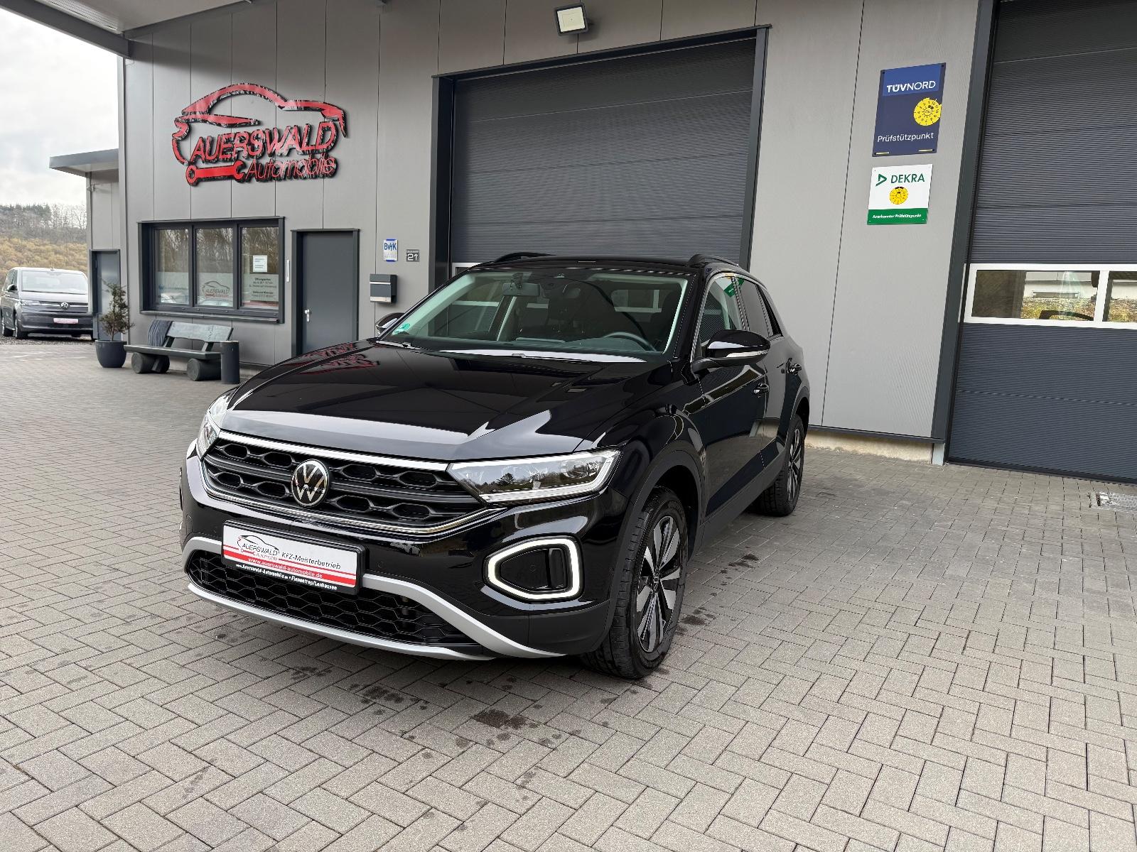 Volkswagen T-Roc Move DSG LED Apple Car Play AHK