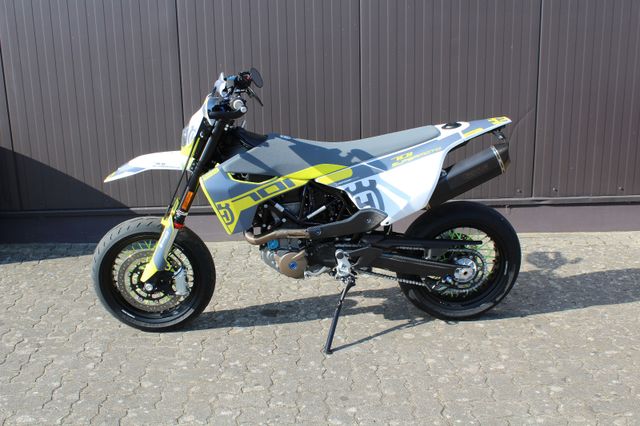 Husqvarna 701 Supermoto ABS/1.Hand/Garantie/Zubehör