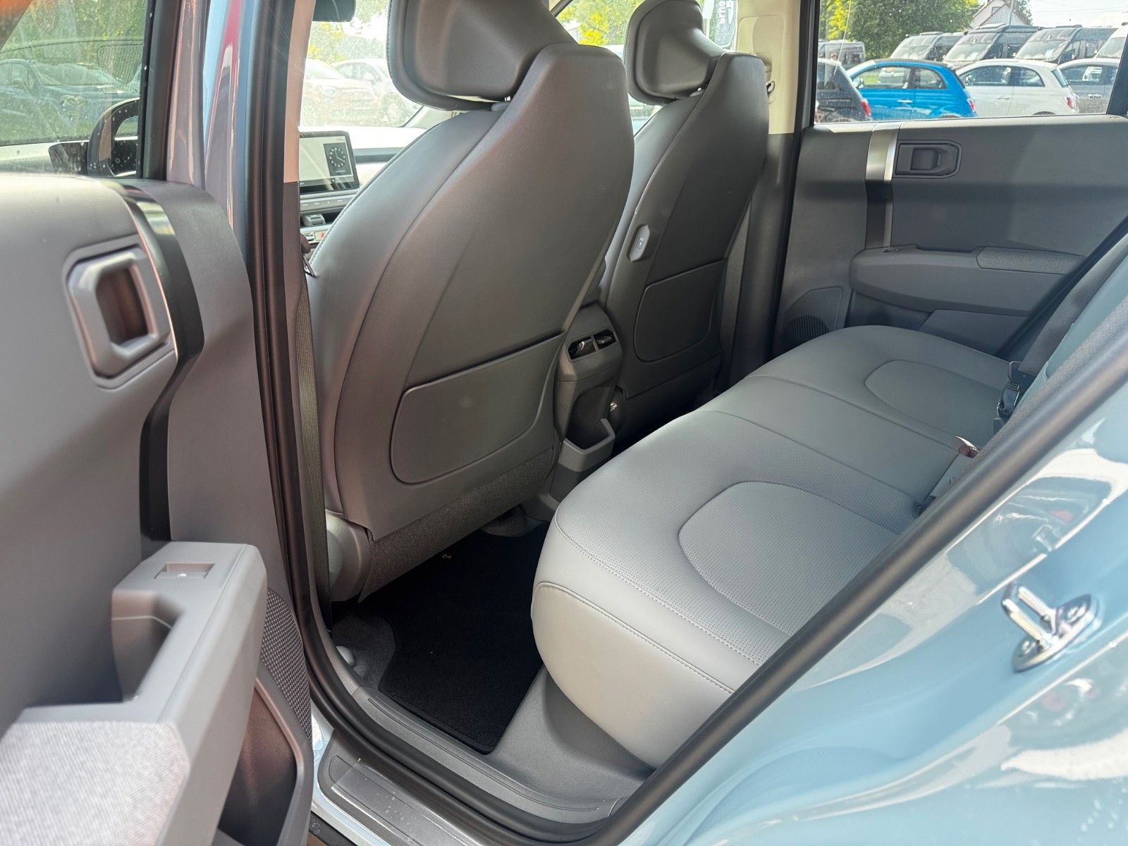 Fahrzeugabbildung Kia EV3 81.4 EARTH WIC BUS UPG