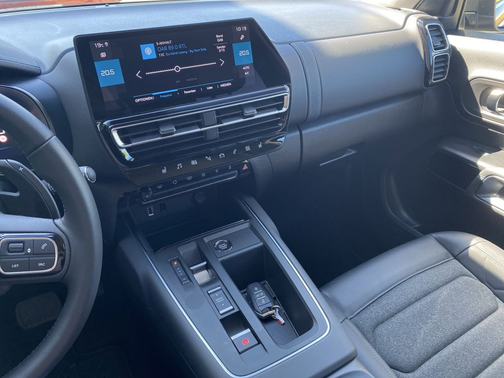Fahrzeugabbildung Citroën C5 Aircross Hybrid 145 Automatik MAX *Allwetter*