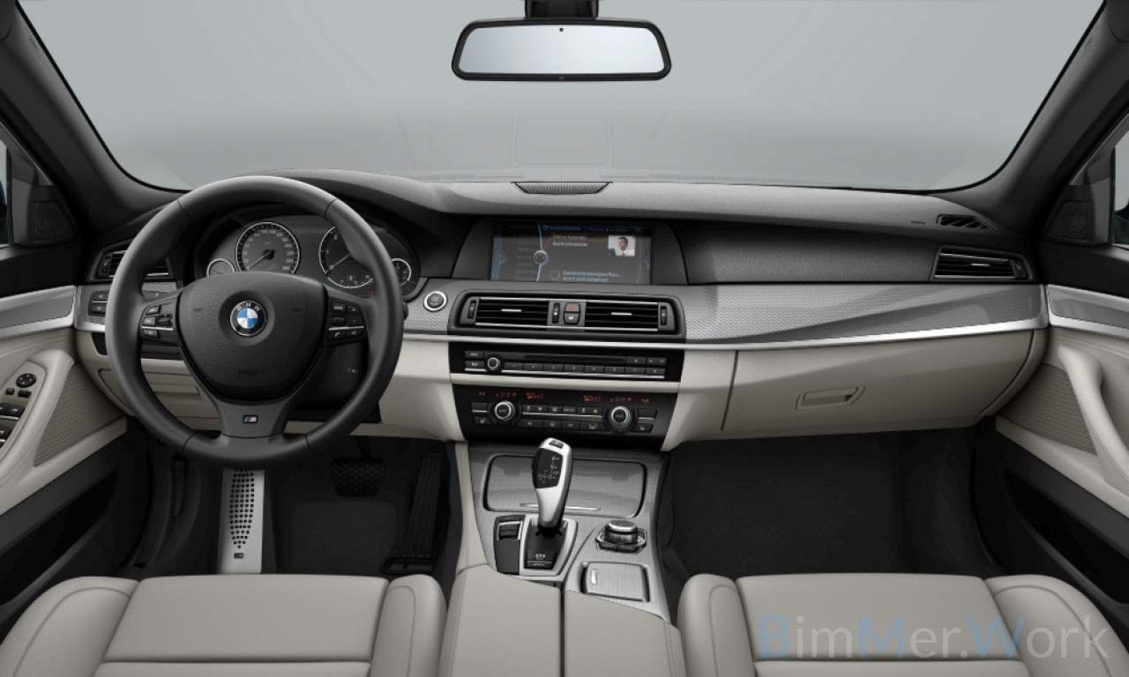 Fahrzeugabbildung BMW 530d  M Sport HUD HiFi NaviPro Xenon 8fach Leder