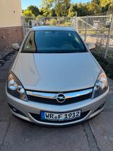 Opel Astra GTC 1.6 Ecotec 85kW Easytronic , Klima - Opel Astra: Easytronic