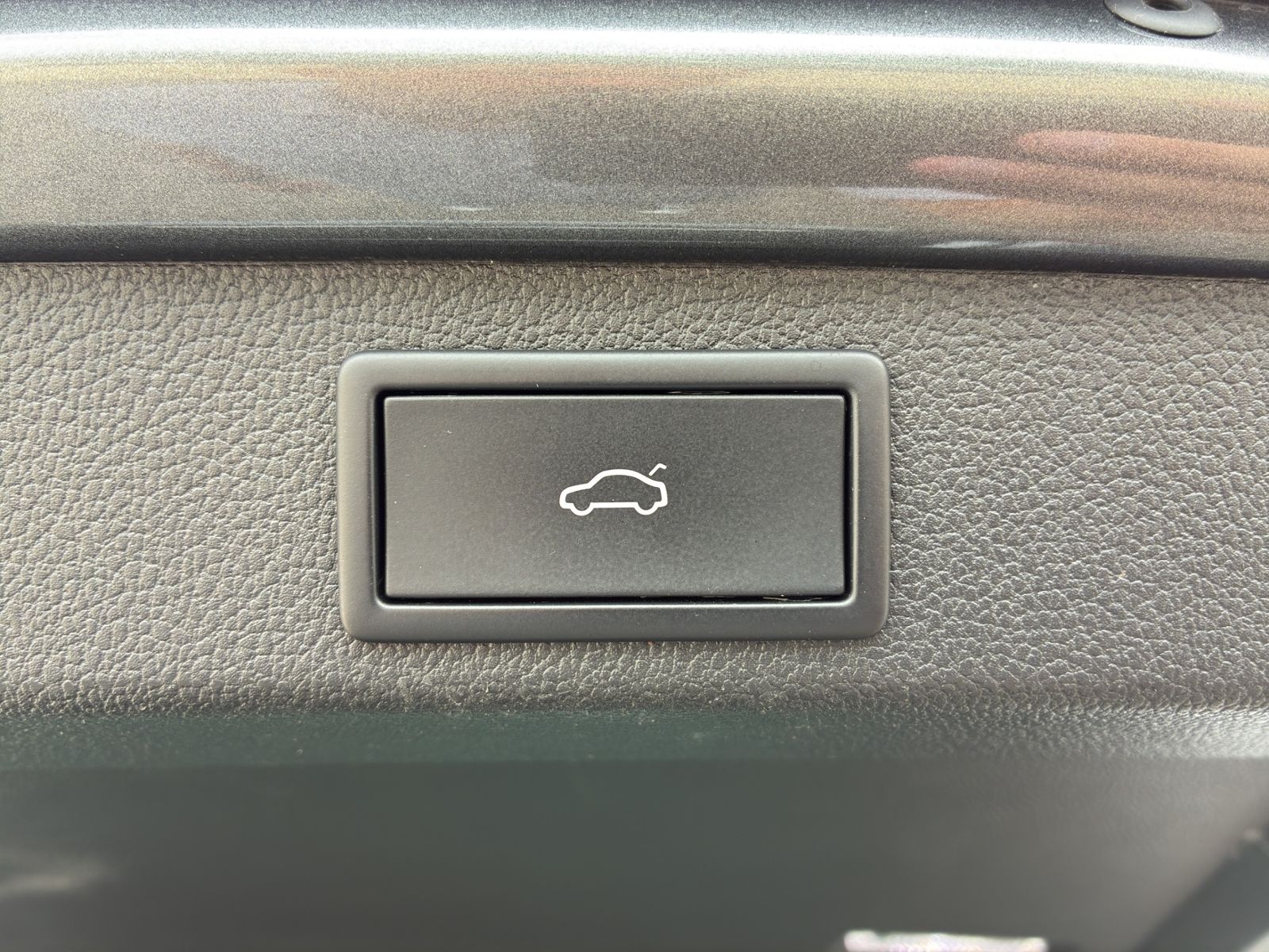 Superb Combi 1.5 TSI Ambition *LED*NAVI*KESSY*
