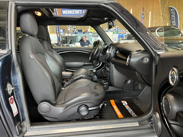 MYAUTOCENTER – Gebraucht- und Jahreswagen mit Werkstattservice in Pfaffenhofen MINI Cooper *XENON*PANO*TEMPO*KLIMAAUTOMATIK*
