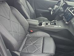Fahrzeugabbildung DS Automobiles DS 7 1.6 E-Tense 300 Rivoli 4x4 mit AHK