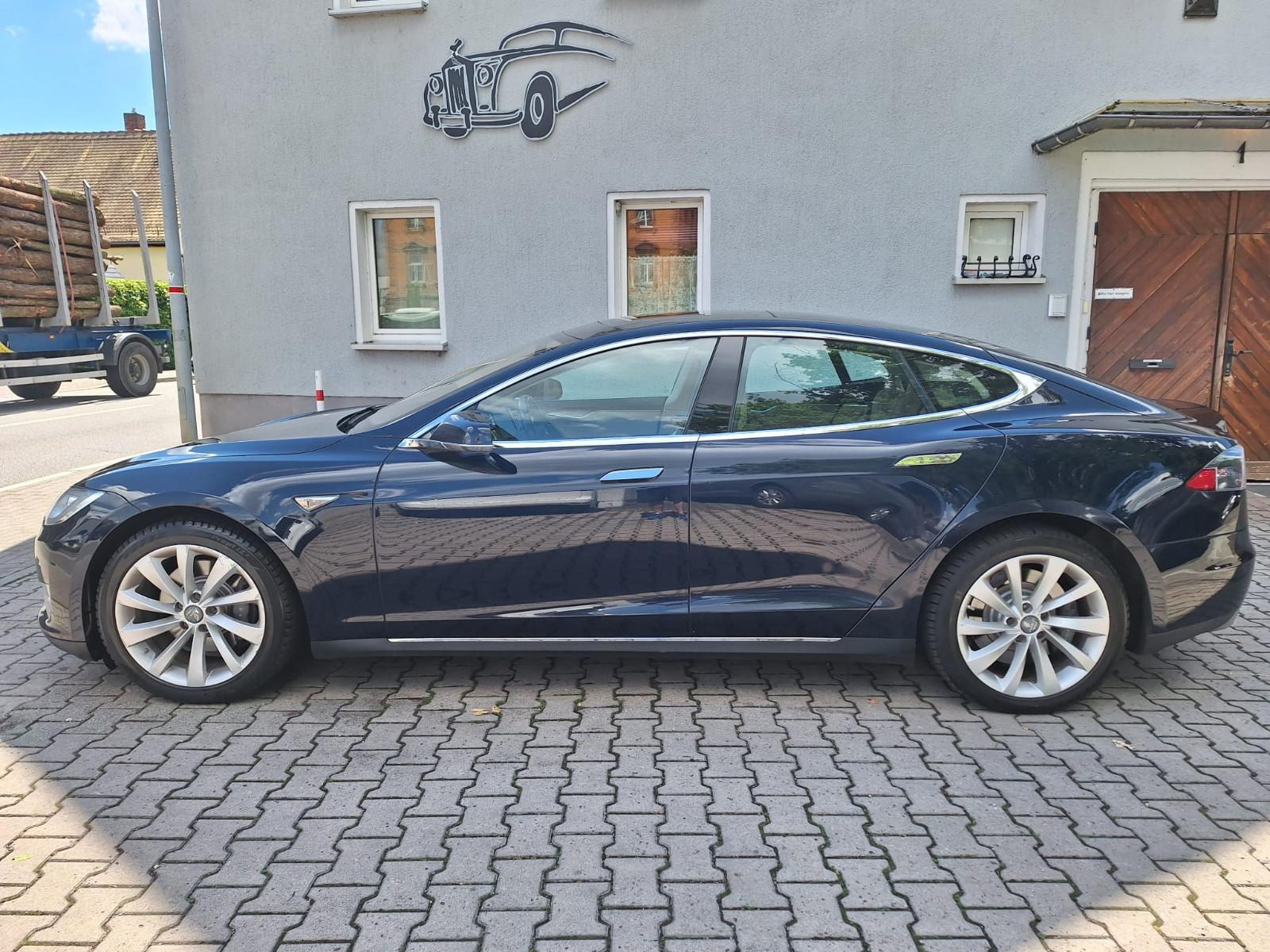 Tesla Model S P85 | 367 ch | BVA | Batterie SOH 93 % | Toit panoramique | Suspension pneumatique | Cuir | GPS