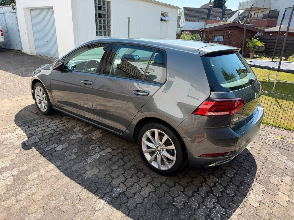 Image of Volkswagen Golf