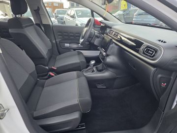 Bild 11 Citroën C3 PureTech 1.2 Shine Automatik/LED/Regen+Licht