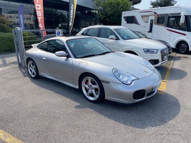 Porsche 911 4s coupe carrera