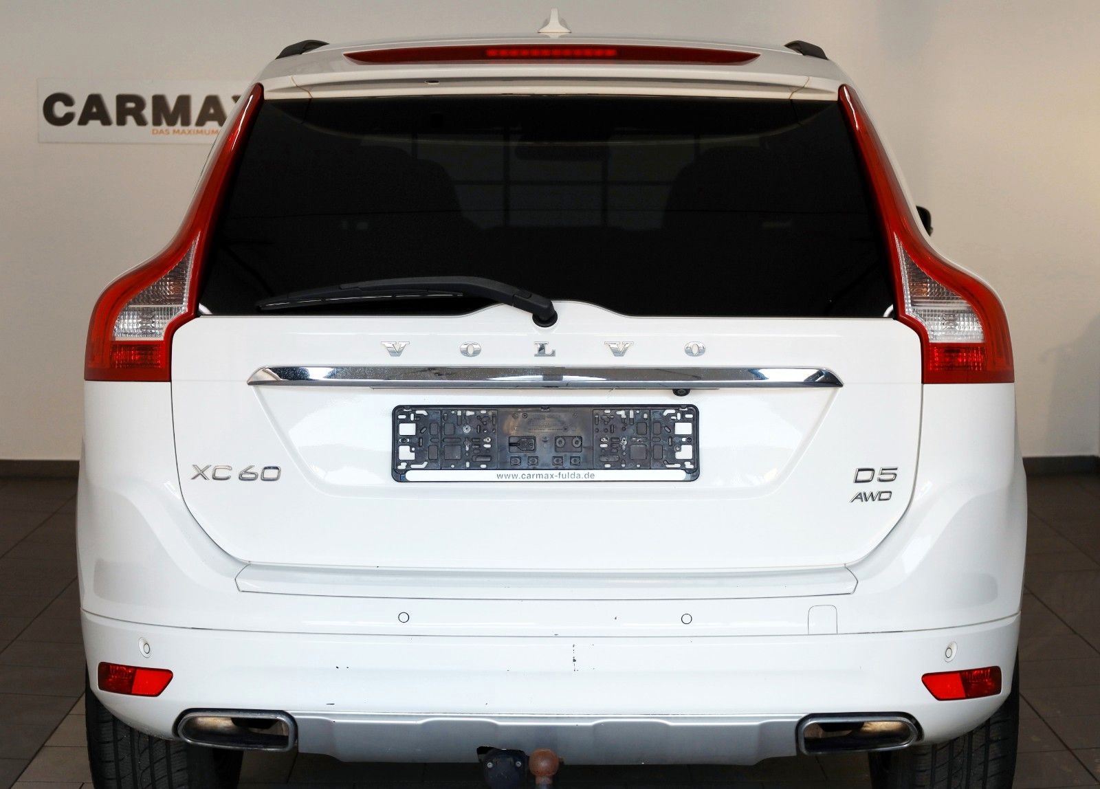 Fahrzeugabbildung Volvo XC60 D5 Momentum AWD Navi,Xenon,Kamera,SH,PDC